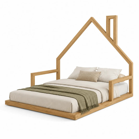 Bett in Hausform aus Eichenholz mit Matratze und Kissen